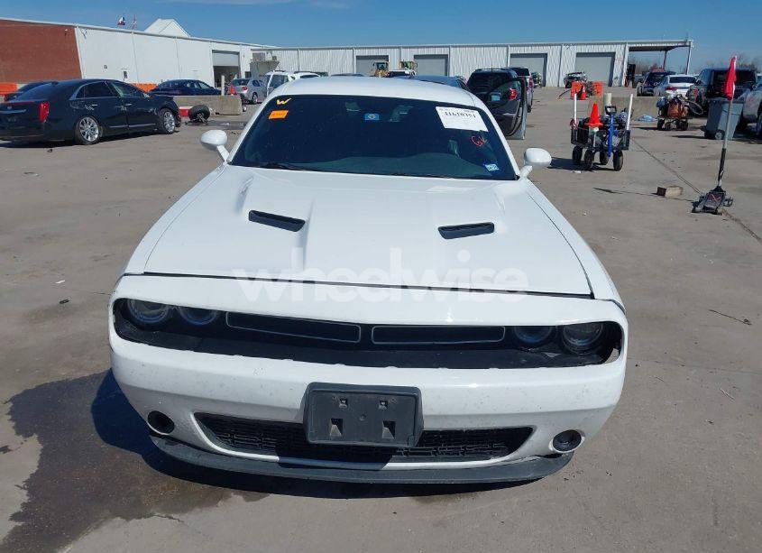 Photo 12 of 2017 Dodge Challenger SXT PLUS (VIN 2C3CDZAG6HH522614)