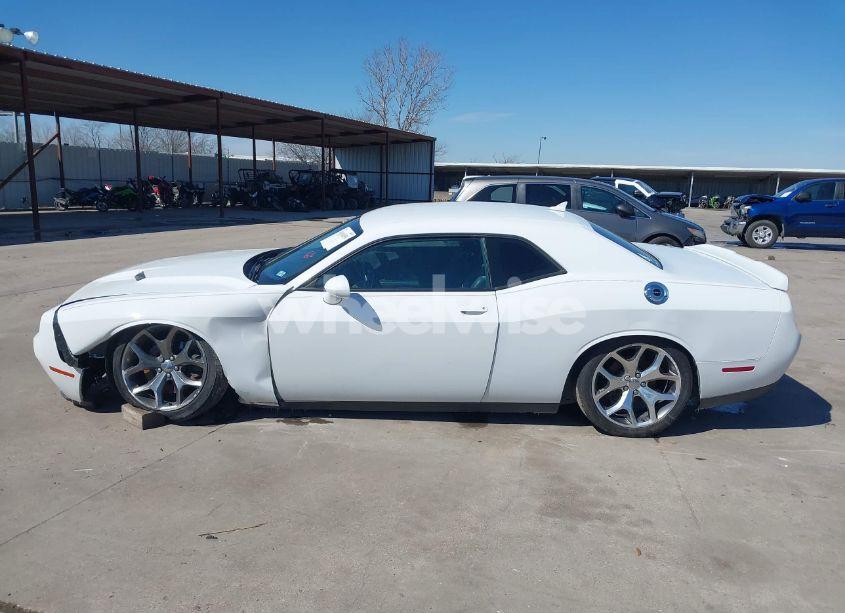 Photo 14 of 2017 Dodge Challenger SXT PLUS (VIN 2C3CDZAG6HH522614)