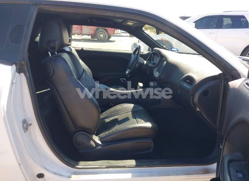 Photo 5 of 2017 Dodge Challenger SXT PLUS (VIN 2C3CDZAG6HH522614)