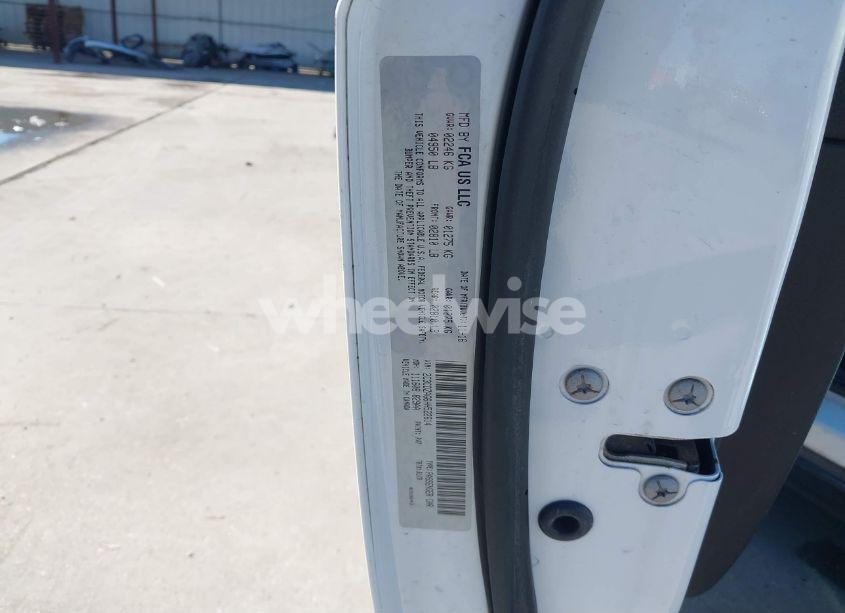 Photo 9 of 2017 Dodge Challenger SXT PLUS (VIN 2C3CDZAG6HH522614)