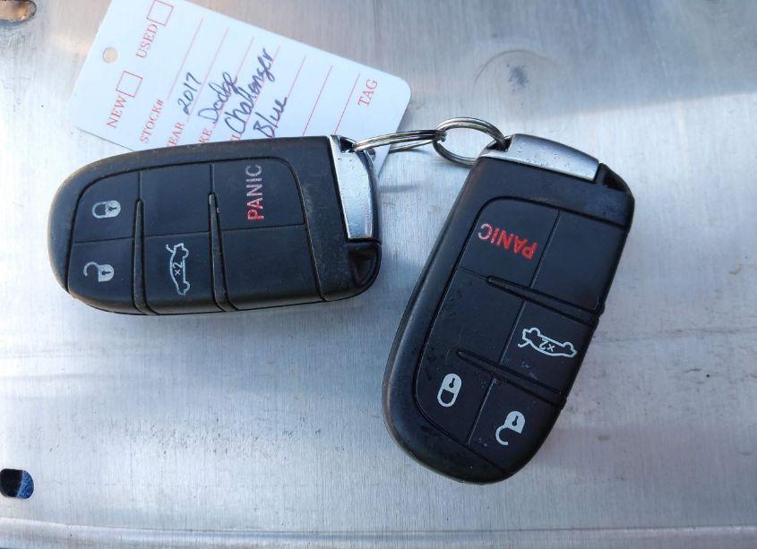 Photo 11 of 2017 Dodge Challenger SXT (VIN 2C3CDZAG6HH531815)