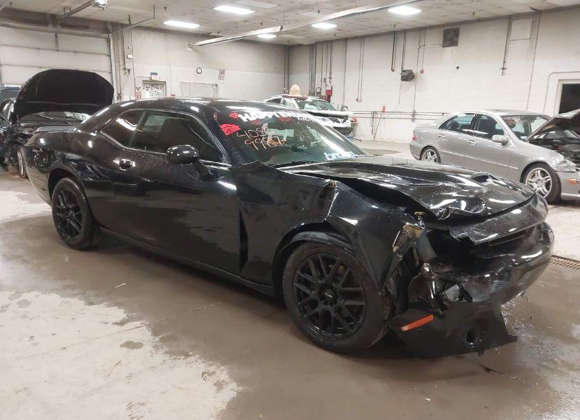 2017 Dodge Challenger SXT (VIN 2C3CDZAG6HH587317) main photo