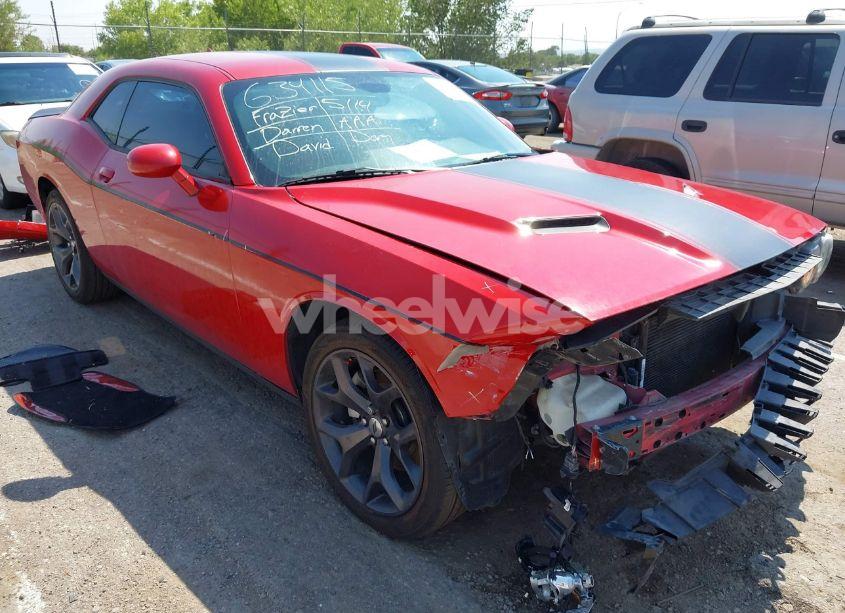2017 Dodge Challenger SXT PLUS (VIN 2C3CDZAG6HH594736) main photo