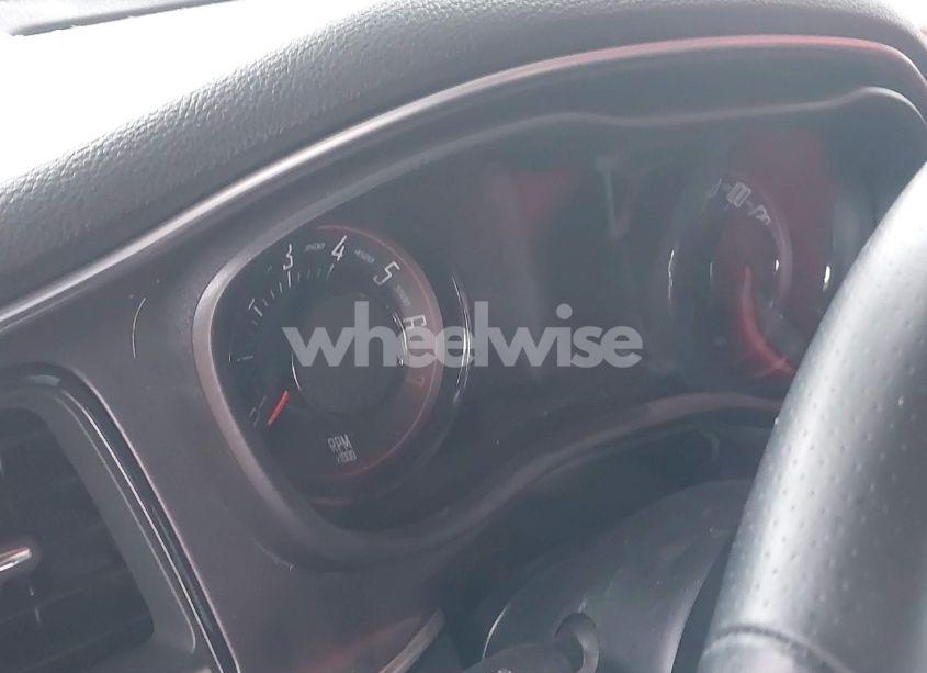 Photo 15 of 2018 Dodge Challenger SXT PLUS (VIN 2C3CDZAG6JH138841)