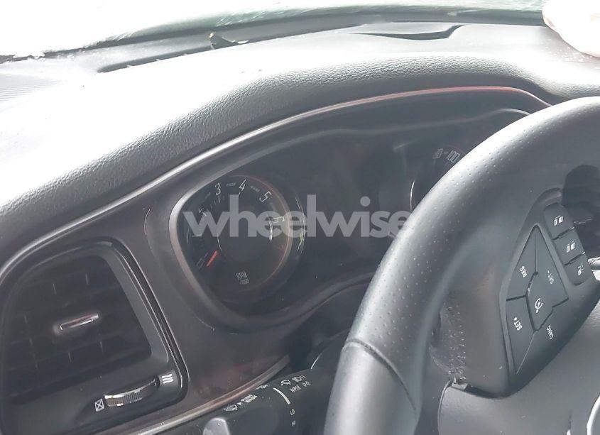 Photo 7 of 2018 Dodge Challenger SXT PLUS (VIN 2C3CDZAG6JH138841)