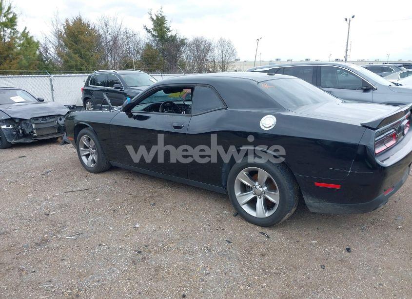 Photo 14 of 2018 Dodge Challenger SXT (VIN 2C3CDZAG6JH242035)