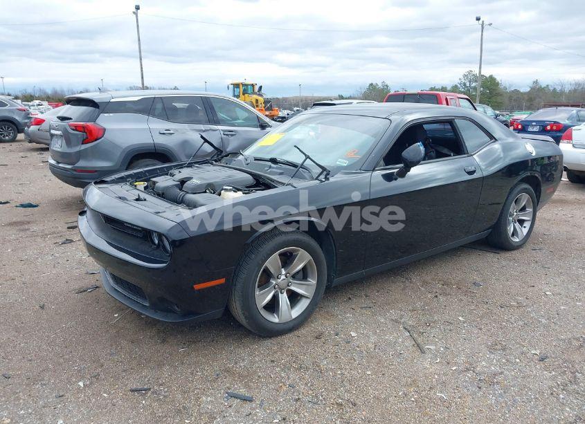 Photo 2 of 2018 Dodge Challenger SXT (VIN 2C3CDZAG6JH242035)