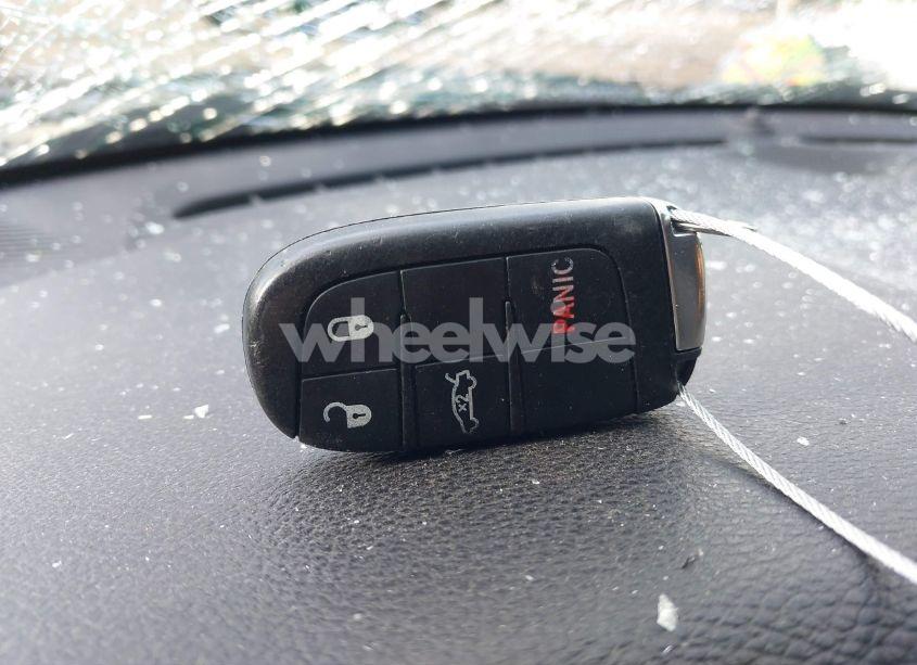 Photo 11 of 2018 Dodge Challenger SXT (VIN 2C3CDZAG6JH317493)