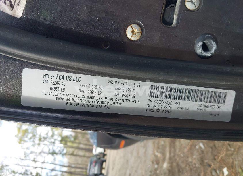 Photo 9 of 2018 Dodge Challenger SXT (VIN 2C3CDZAG6JH317493)