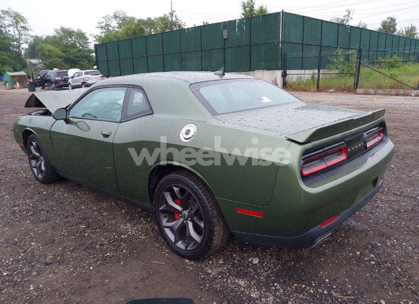 Photo 3 of 2018 Dodge Challenger SXT PLUS (VIN 2C3CDZAG6JH339588)