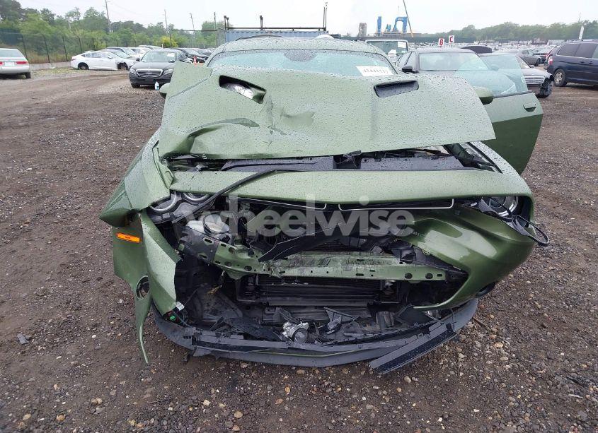 Photo 6 of 2018 Dodge Challenger SXT PLUS (VIN 2C3CDZAG6JH339588)