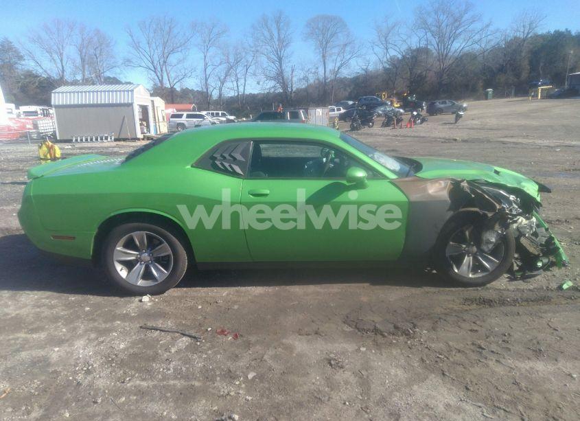 Photo 14 of 2019 Dodge Challenger SXT (VIN 2C3CDZAG6KH694343)