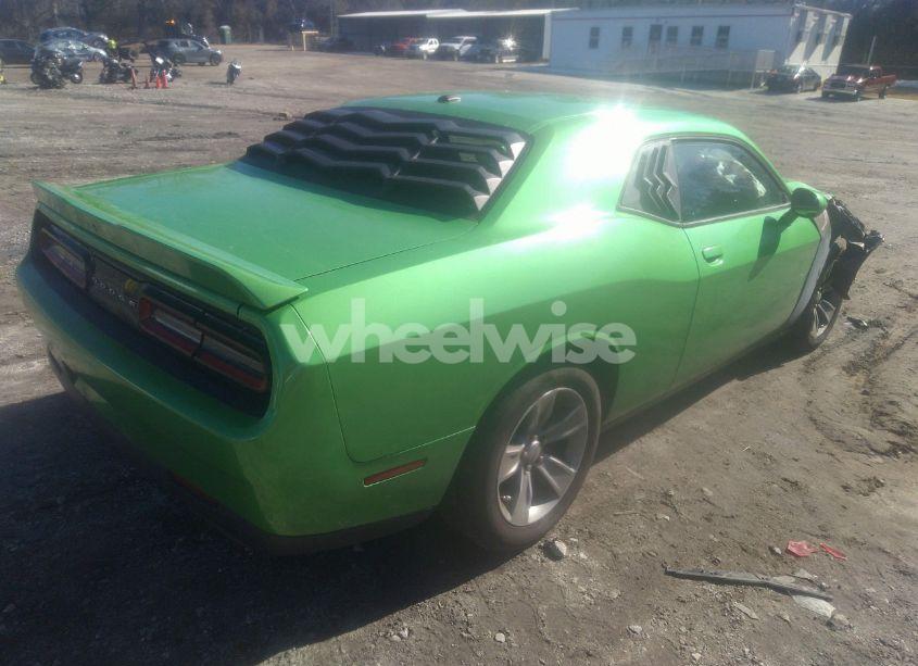 Photo 4 of 2019 Dodge Challenger SXT (VIN 2C3CDZAG6KH694343)