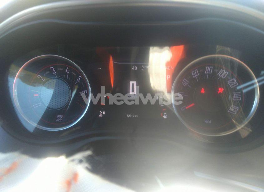 Photo 7 of 2019 Dodge Challenger SXT (VIN 2C3CDZAG6KH694343)