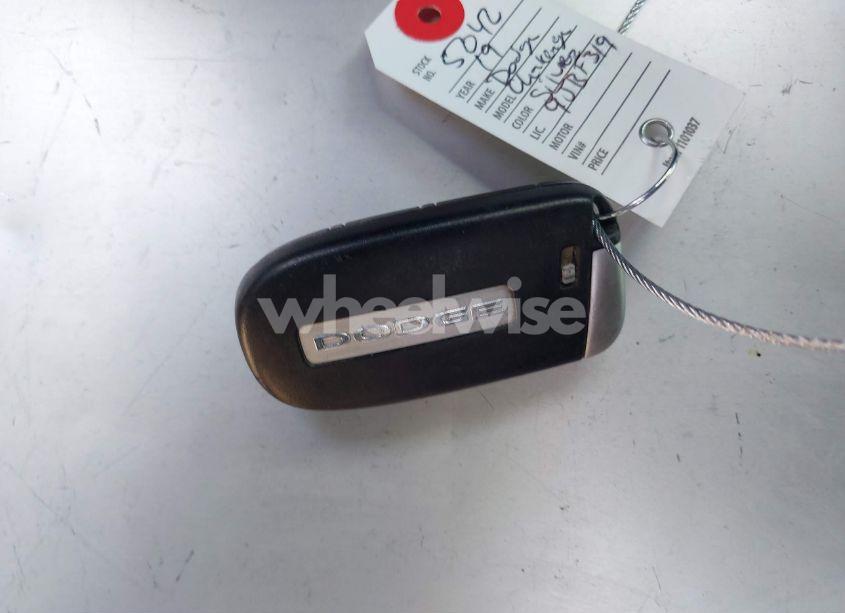 Photo 11 of 2019 Dodge Challenger SXT (VIN 2C3CDZAG6KH751009)