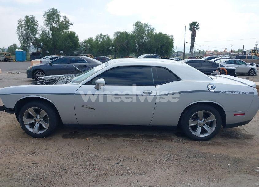 Photo 14 of 2019 Dodge Challenger SXT (VIN 2C3CDZAG6KH751009)