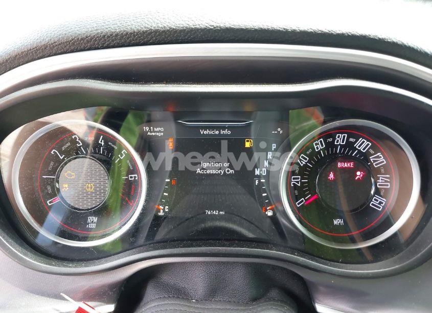 Photo 7 of 2019 Dodge Challenger SXT (VIN 2C3CDZAG6KH751009)