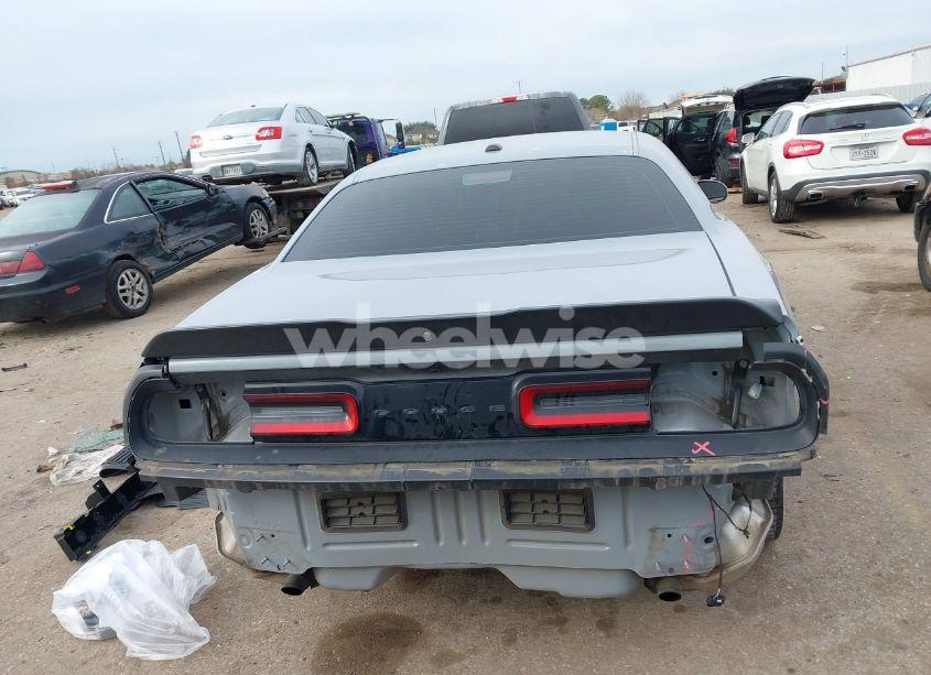 Photo 17 of 2020 Dodge Challenger SXT (VIN 2C3CDZAG6LH214917)
