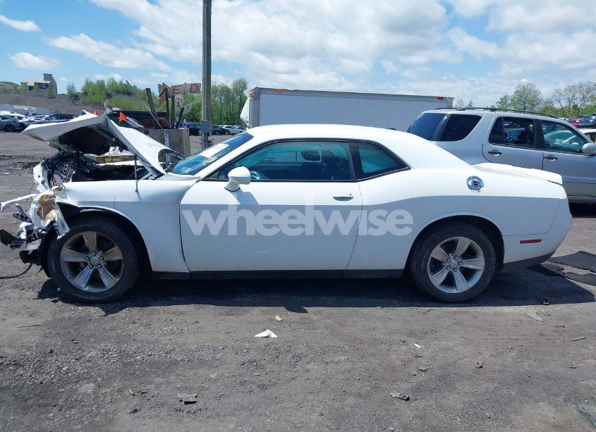 Photo 14 of 2021 Dodge Challenger SXT (VIN 2C3CDZAG6MH547135)