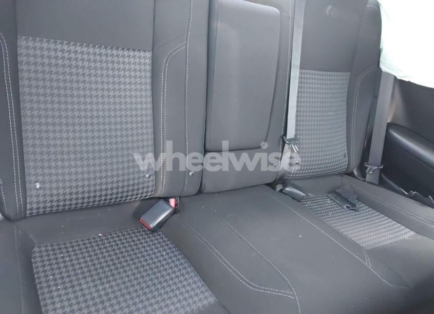 Photo 8 of 2021 Dodge Challenger SXT (VIN 2C3CDZAG6MH547135)