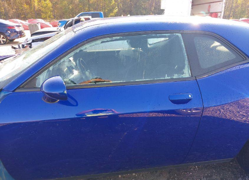 Photo 15 of 2021 Dodge Challenger SXT (VIN 2C3CDZAG6MH564632)