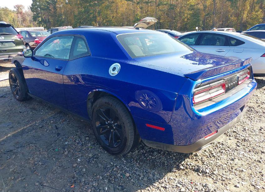 Photo 3 of 2021 Dodge Challenger SXT (VIN 2C3CDZAG6MH564632)