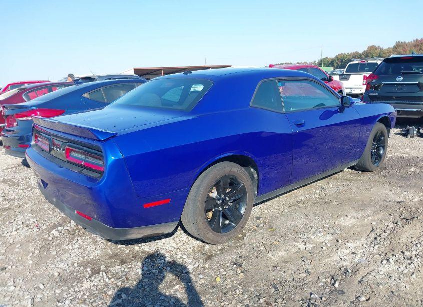 Photo 4 of 2021 Dodge Challenger SXT (VIN 2C3CDZAG6MH564632)