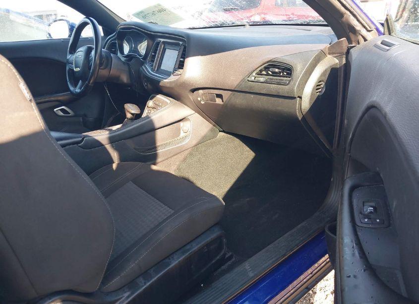 Photo 5 of 2021 Dodge Challenger SXT (VIN 2C3CDZAG6MH564632)