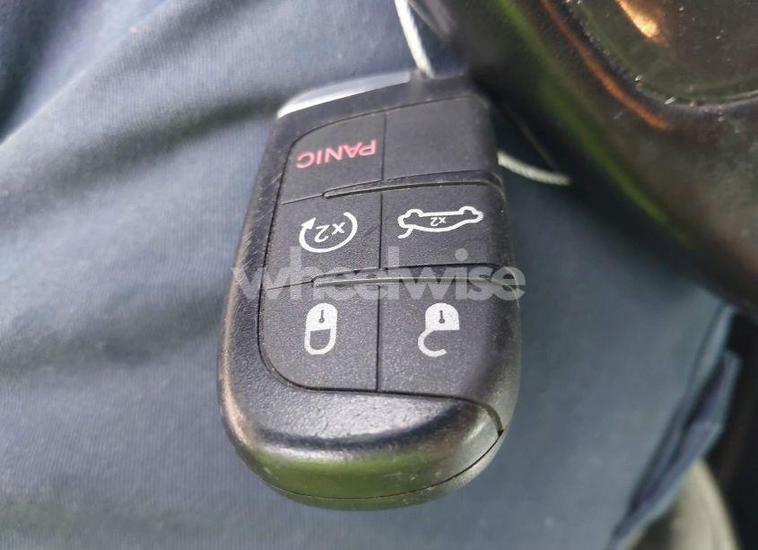 Photo 11 of 2021 Dodge Challenger SXT (VIN 2C3CDZAG6MH573783)