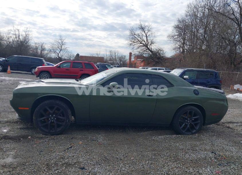 Photo 15 of 2021 Dodge Challenger SXT (VIN 2C3CDZAG6MH573783)