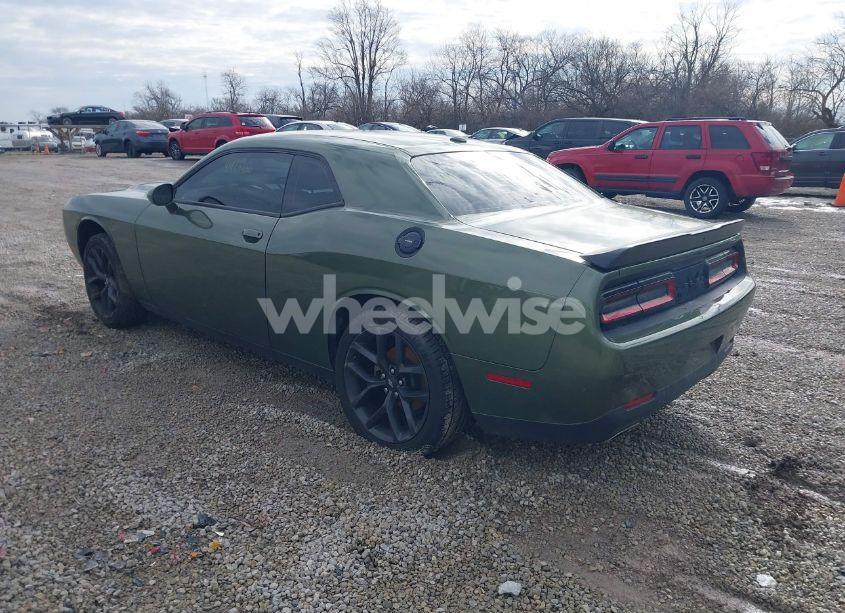 Photo 3 of 2021 Dodge Challenger SXT (VIN 2C3CDZAG6MH573783)