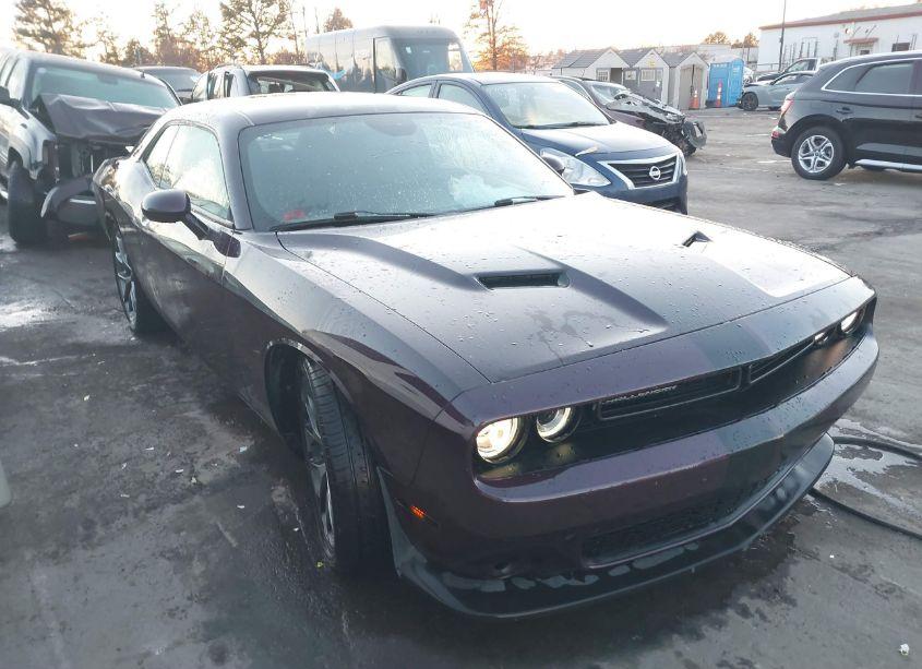 2022 Dodge Challenger SXT (VIN 2C3CDZAG6NH200082) main photo
