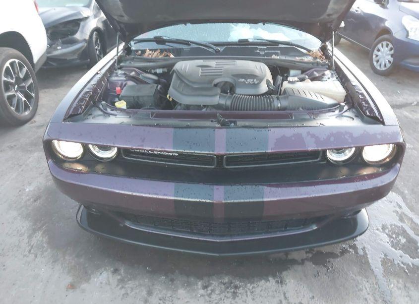 Photo 10 of 2022 Dodge Challenger SXT (VIN 2C3CDZAG6NH200082)