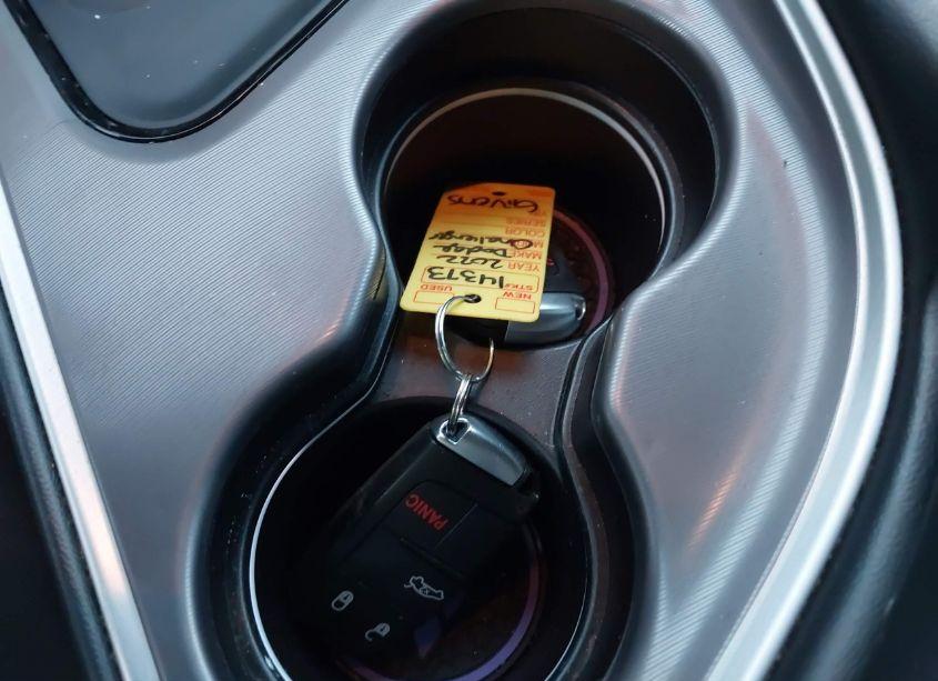 Photo 11 of 2022 Dodge Challenger SXT (VIN 2C3CDZAG6NH200082)