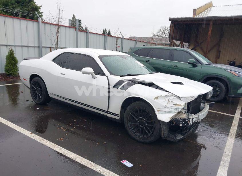 2016 Dodge Challenger SXT (VIN 2C3CDZAG7GH145371) main photo