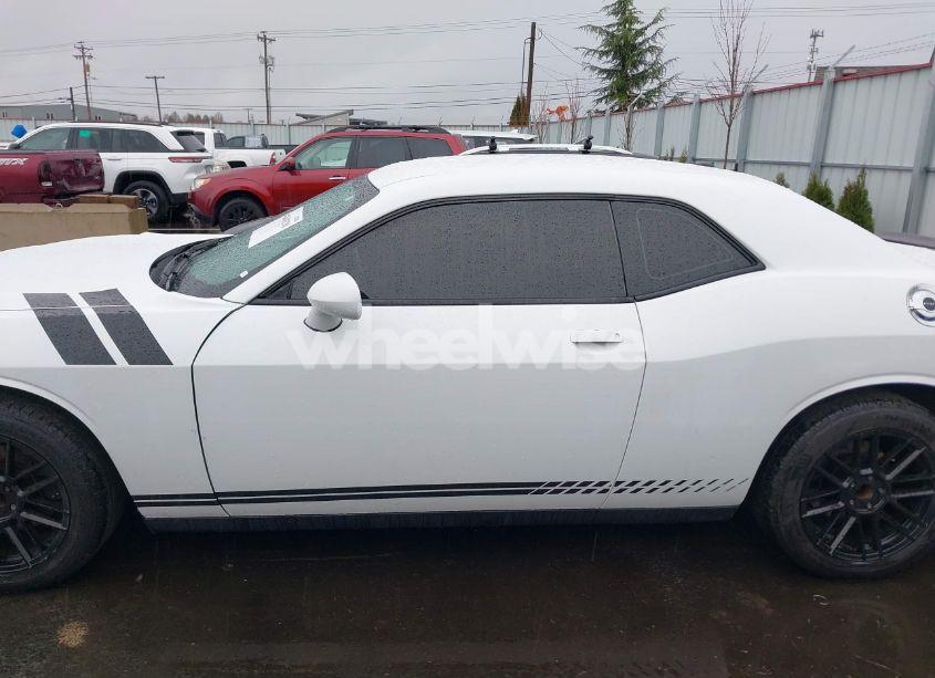 Photo 15 of 2016 Dodge Challenger SXT (VIN 2C3CDZAG7GH145371)