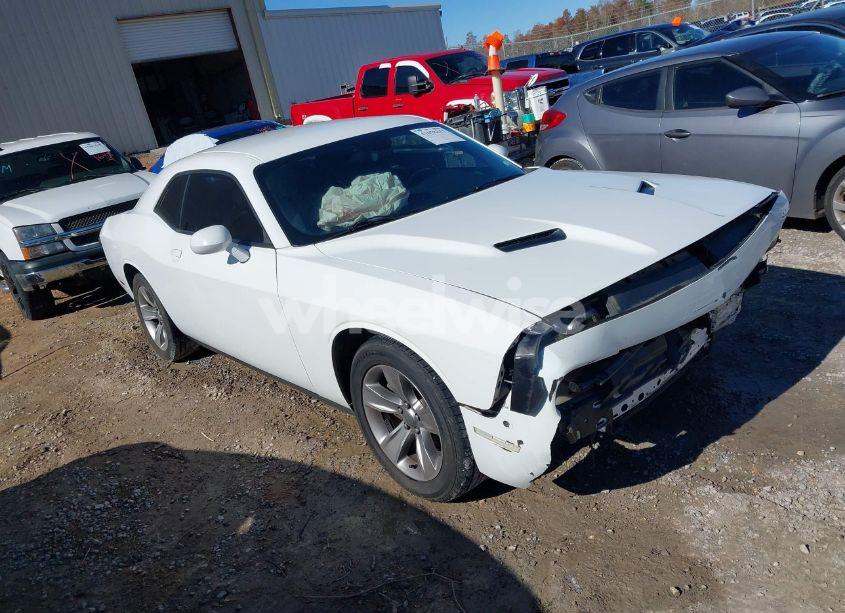 2016 Dodge Challenger SXT (VIN 2C3CDZAG7GH158430) main photo