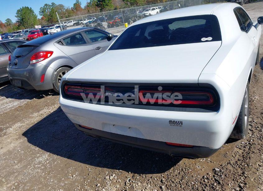 Photo 16 of 2016 Dodge Challenger SXT (VIN 2C3CDZAG7GH158430)