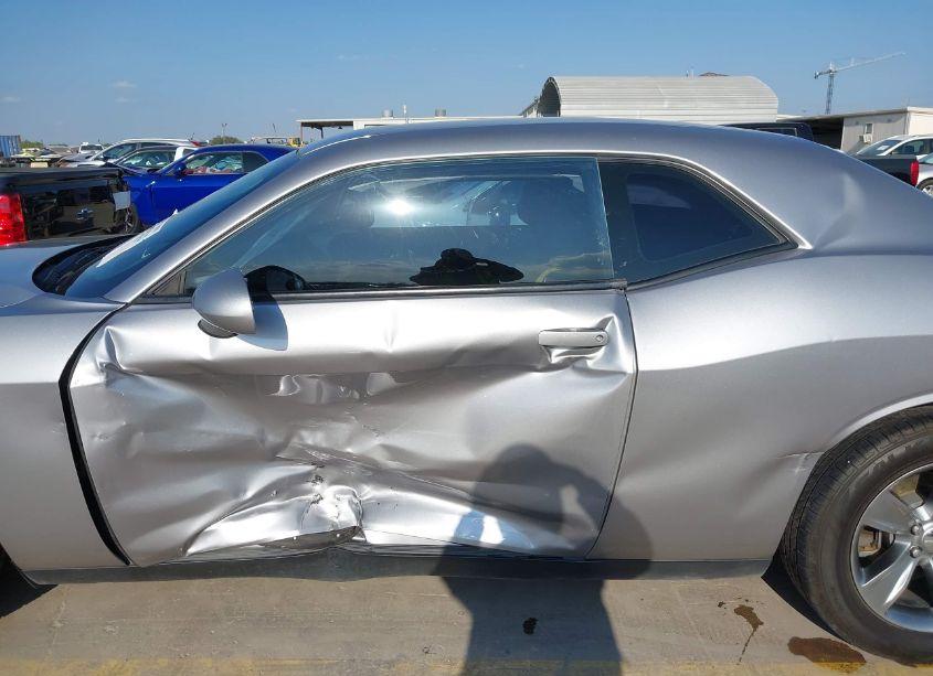 Photo 14 of 2016 Dodge Challenger SXT (VIN 2C3CDZAG7GH172442)