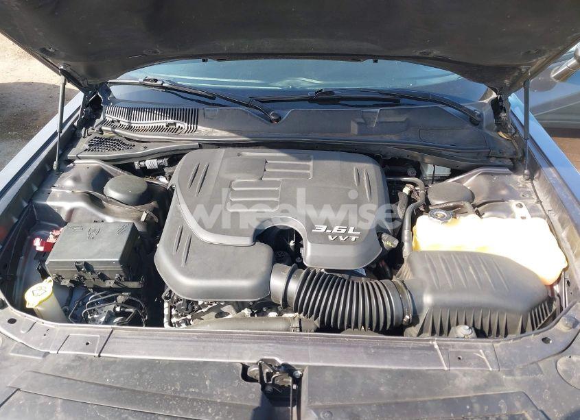 Photo 10 of 2016 Dodge Challenger SXT (VIN 2C3CDZAG7GH213510)