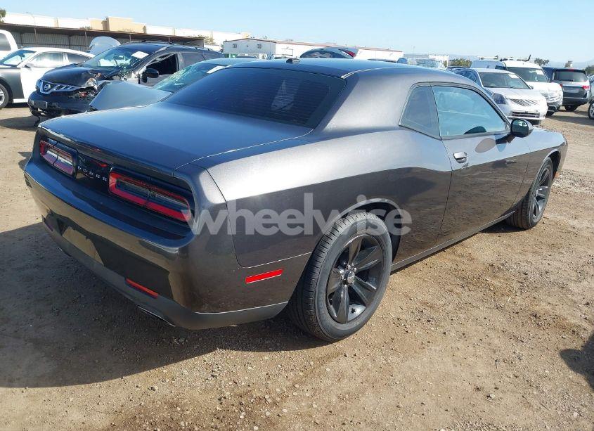 Photo 4 of 2016 Dodge Challenger SXT (VIN 2C3CDZAG7GH213510)