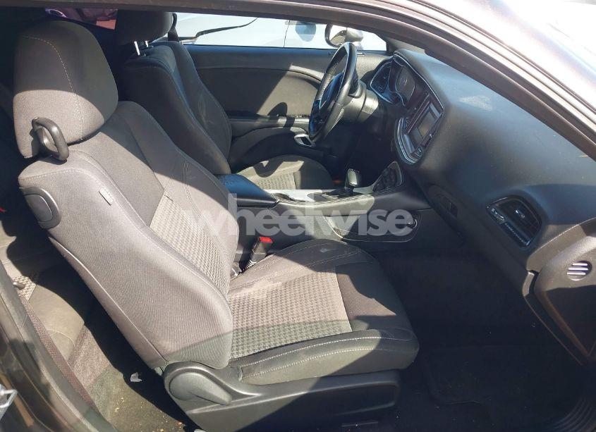 Photo 5 of 2016 Dodge Challenger SXT (VIN 2C3CDZAG7GH213510)