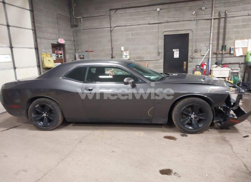Photo 13 of 2016 Dodge Challenger SXT (VIN 2C3CDZAG7GH236415)