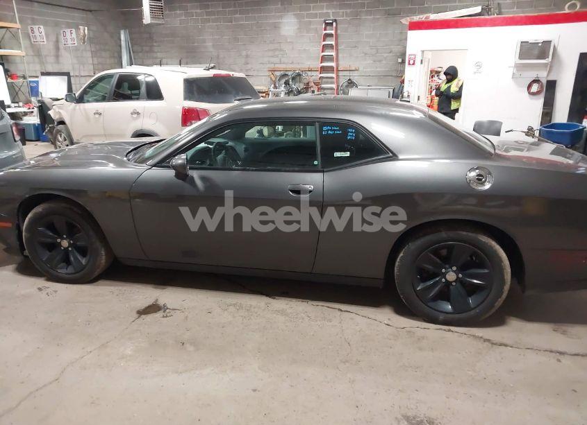 Photo 14 of 2016 Dodge Challenger SXT (VIN 2C3CDZAG7GH236415)