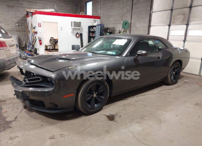 Photo 2 of 2016 Dodge Challenger SXT (VIN 2C3CDZAG7GH236415)