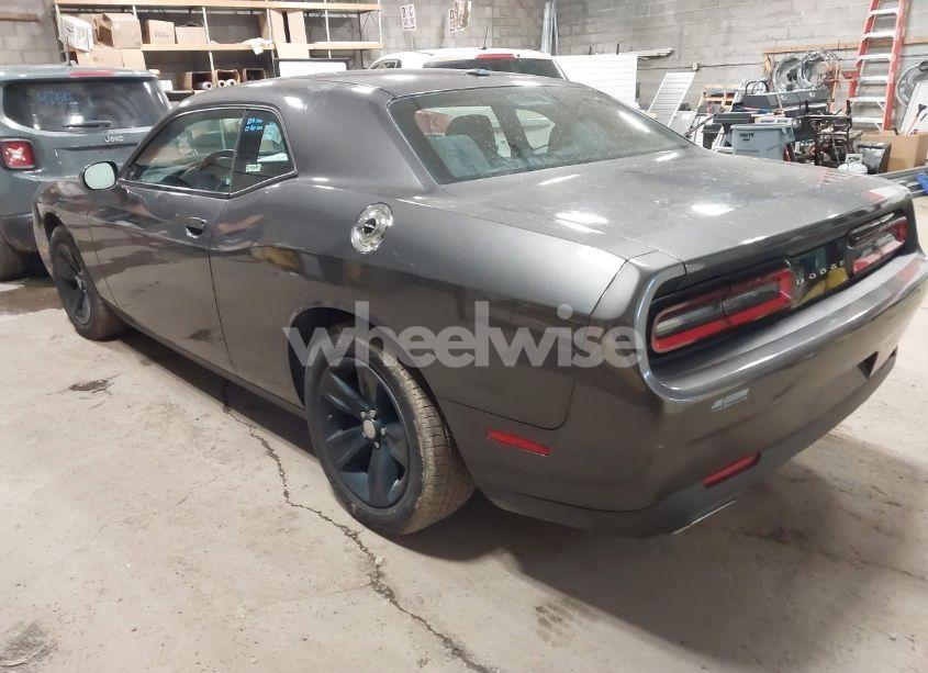 Photo 3 of 2016 Dodge Challenger SXT (VIN 2C3CDZAG7GH236415)