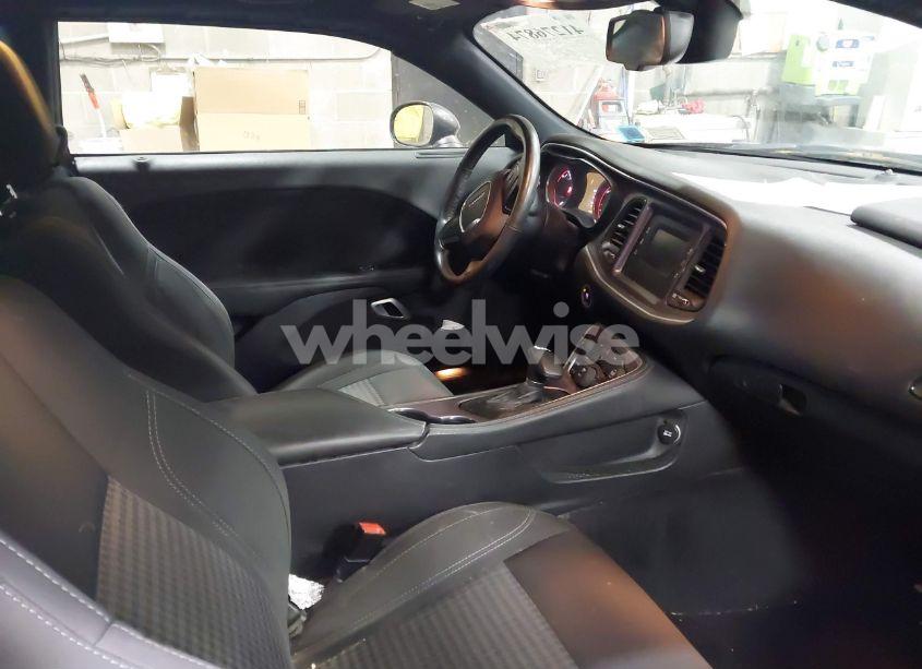 Photo 5 of 2016 Dodge Challenger SXT (VIN 2C3CDZAG7GH236415)