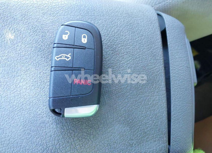 Photo 11 of 2016 Dodge Challenger SXT (VIN 2C3CDZAG7GH275022)