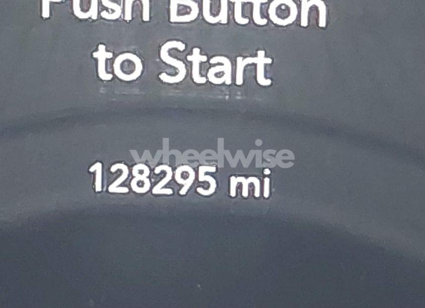 Photo 15 of 2016 Dodge Challenger SXT (VIN 2C3CDZAG7GH275022)