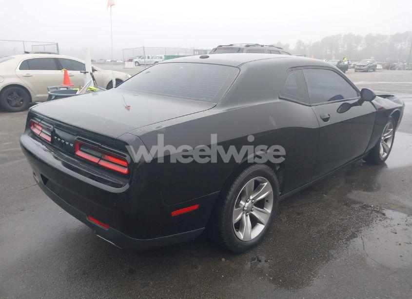 Photo 4 of 2016 Dodge Challenger SXT (VIN 2C3CDZAG7GH275022)